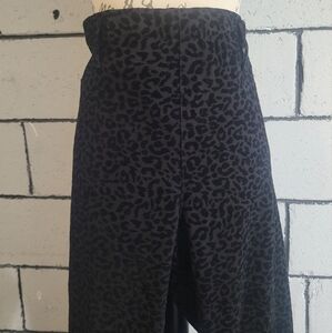 3/$40 Leopard Print Pants Sx 1X